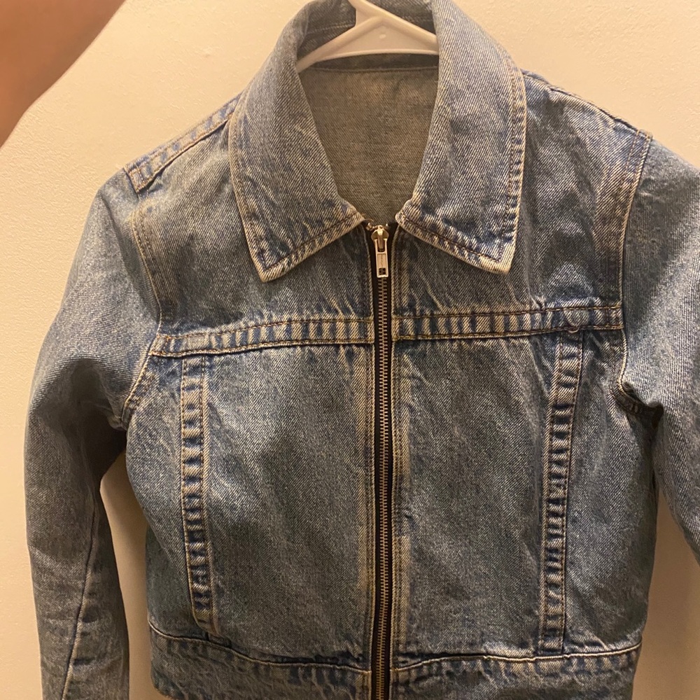 Brandy Melville cropped Jean jacket
